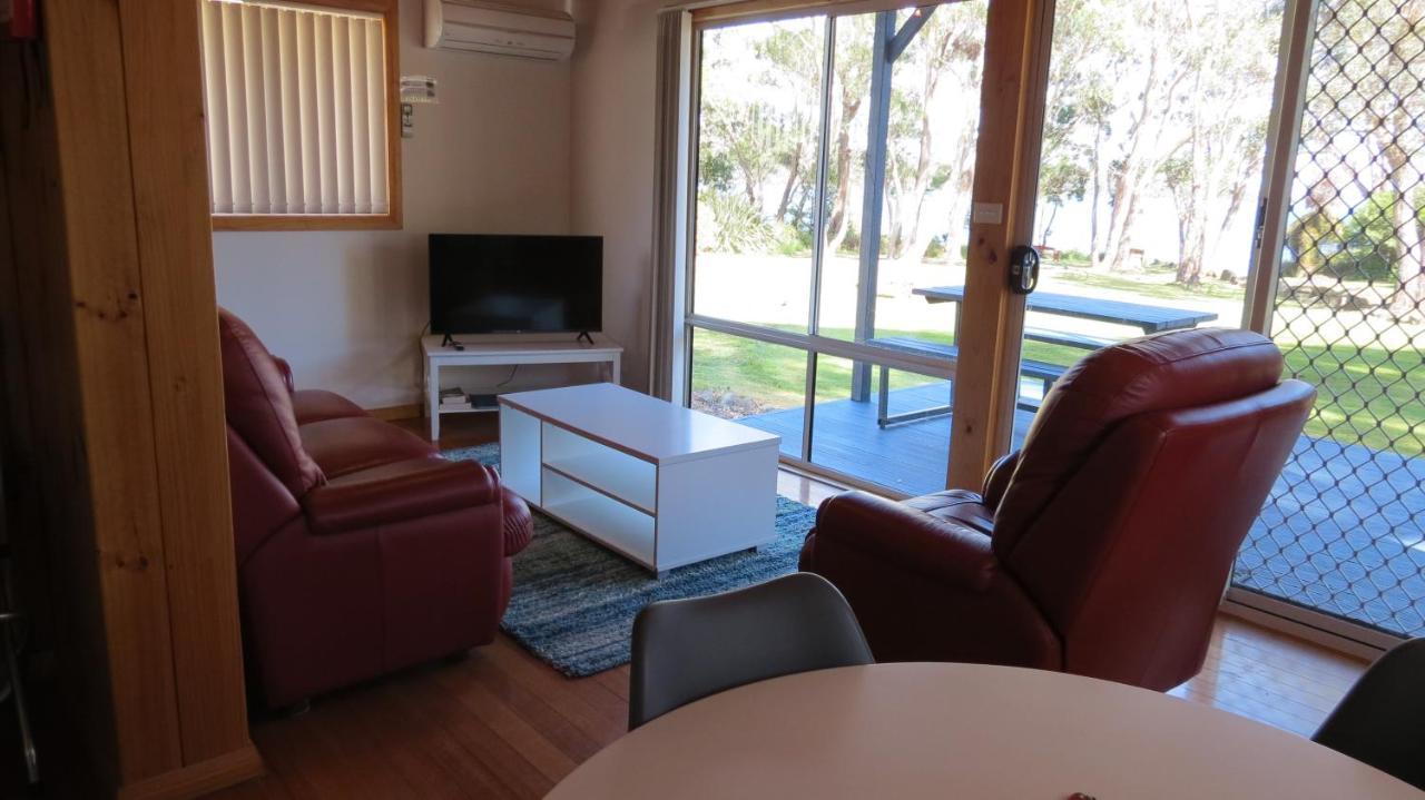 Four Seasons Waterfront Villas Taranna المظهر الخارجي الصورة
